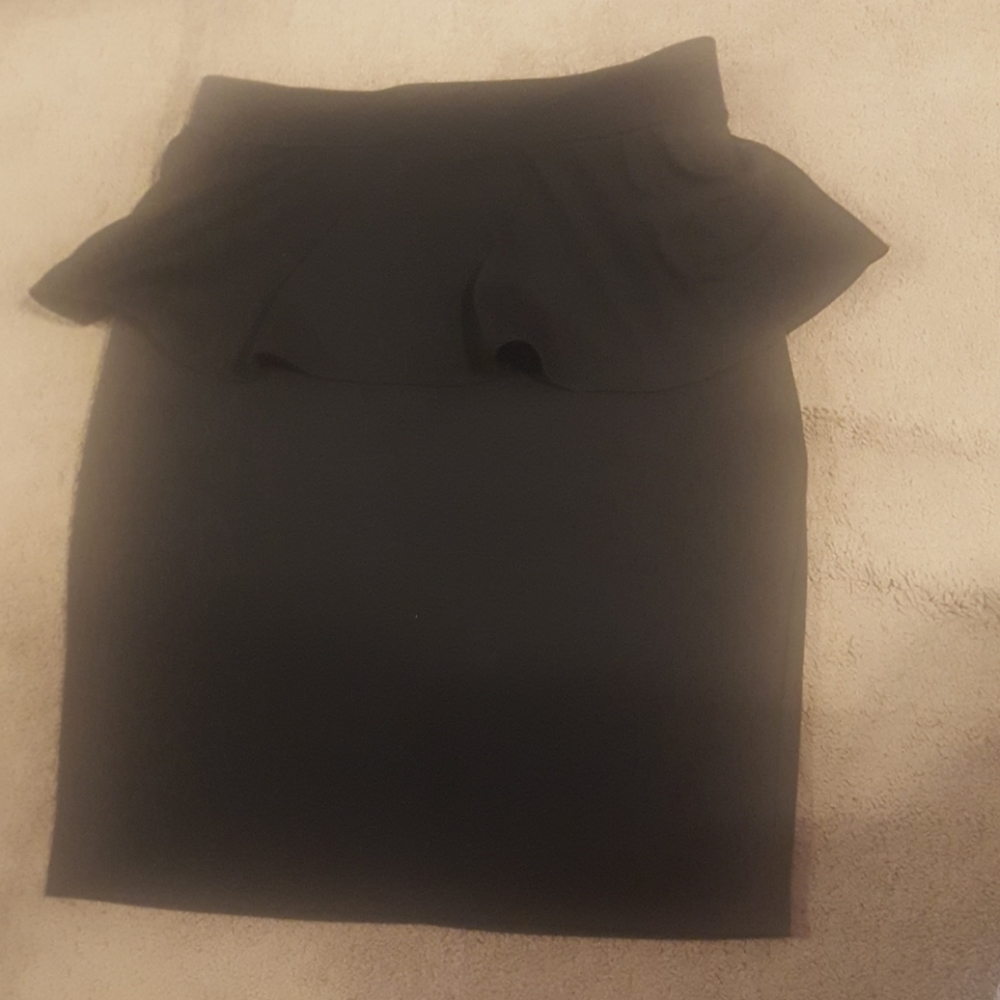 Mossimo Black Skirt Large